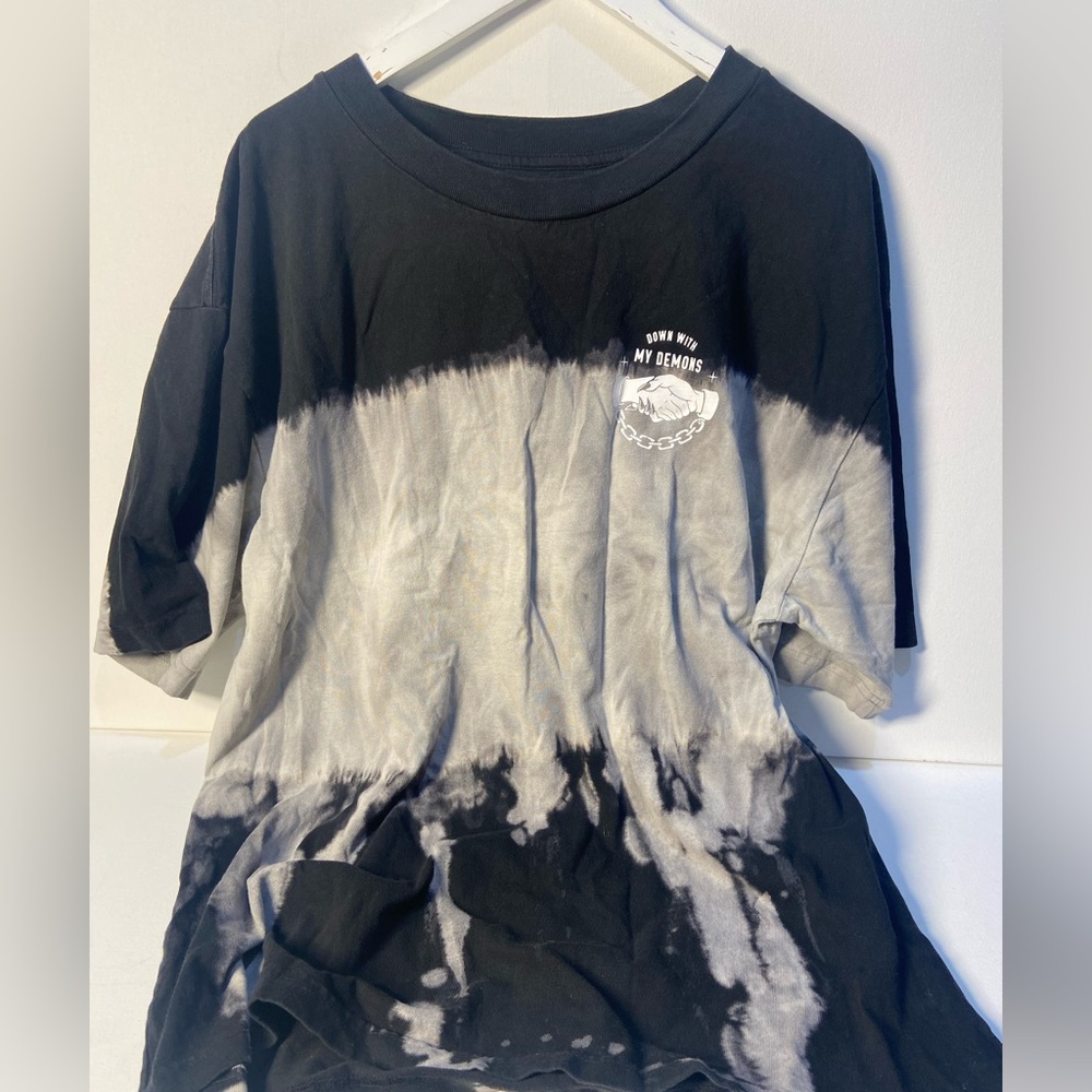 Tee-shirt - Picture 1 of 4